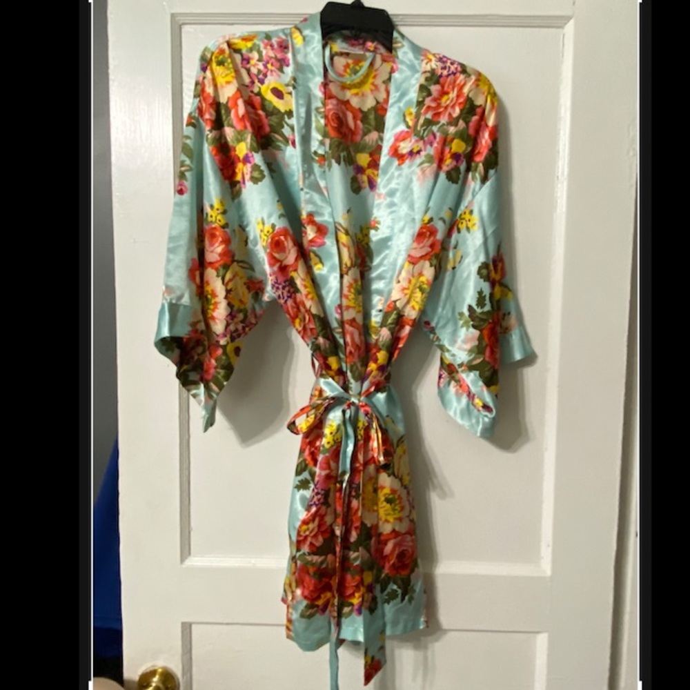 Women’s Teal Floral Robe with Pockets, Size M/L - Picture 1 of 2
